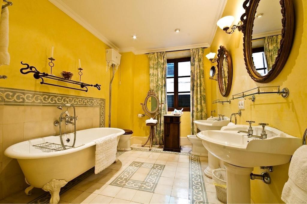The Salvia - Adults Only 4* Soller